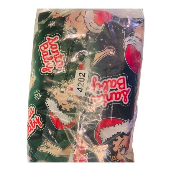 4202 Christmas Scooby Doo Scrub Tops Large Multi Womens V-Neck Lot of 3 Holiday - Picture 11 of 11